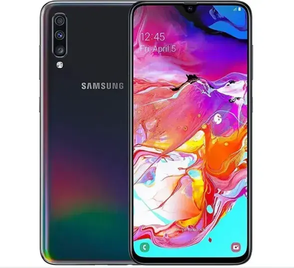 Samsung Galaxy A70 photo